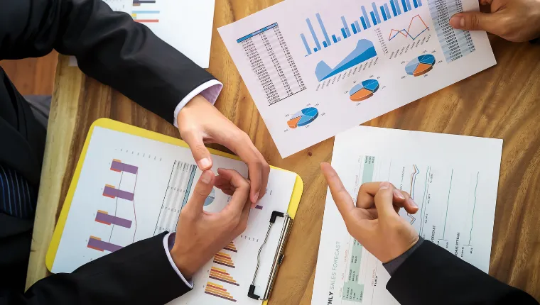 When Not to Sell Your Business: 7 Critical Signs to Wait
